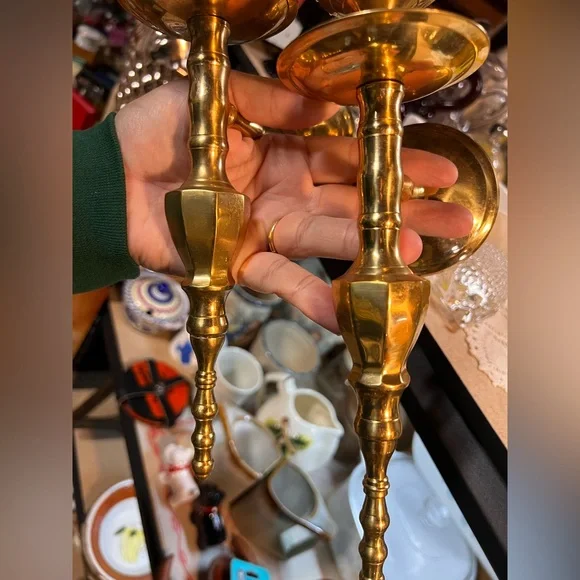 Large Vintage Brass Wall Scones - Set of 2 - Picture 3 of 5